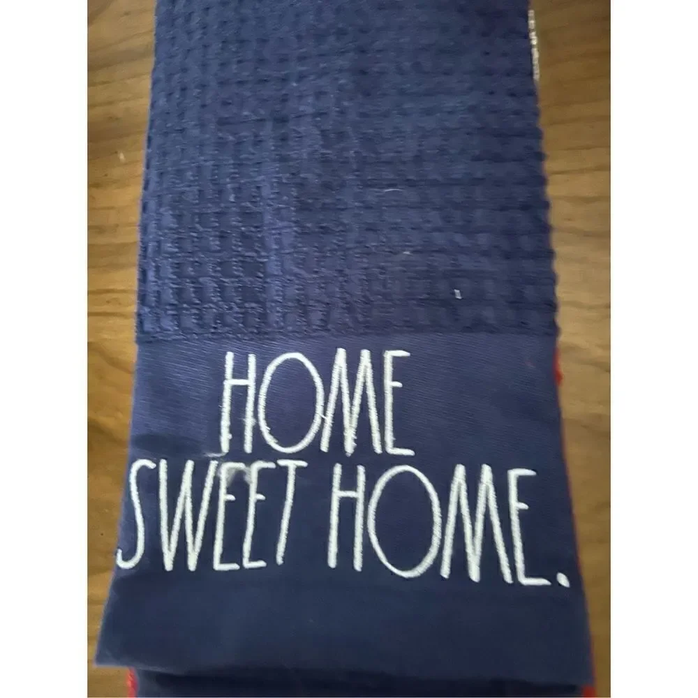 Rae Dunn Set of 3 Towels LAND OF THE FREE, HOME OF THE BRAVE, HOME SWEET HOME